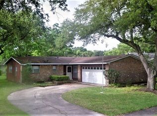 10322 Antrim Ln, La Porte, TX 77571