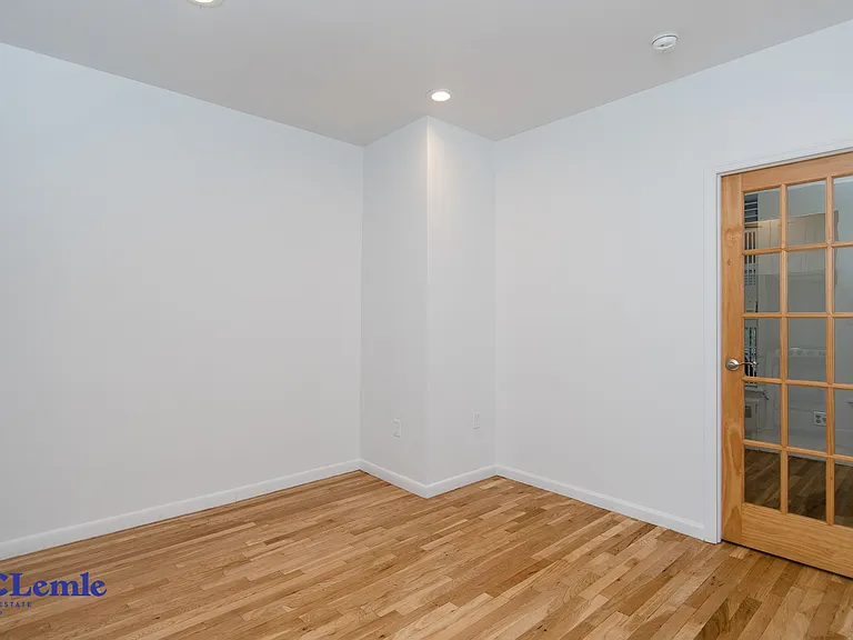 450-452 E 81st St #1B — Photo 10