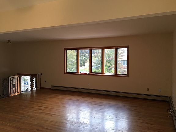 4th image of 40 Avenue C Fl 2