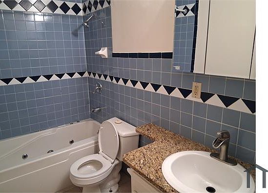 3rd image of 1225 Summit St APT C