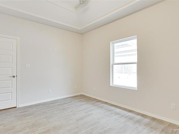 3rd image of 416 Teague Ave