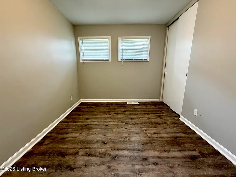 1529 Stonewall Way — Photo 7