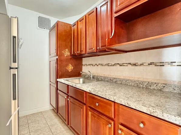 84-19 51st Avenue image 7 of 11