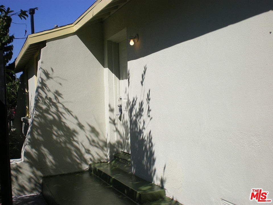 1st image of 1322 N Alvarado St