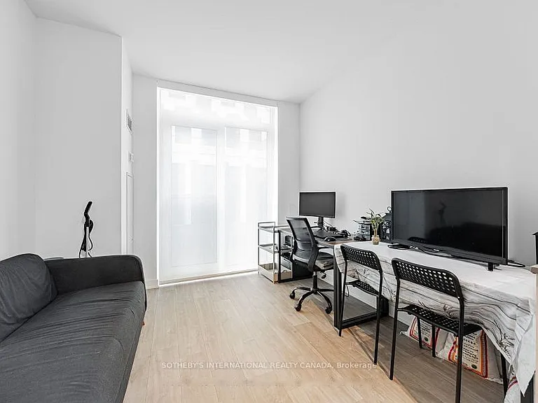100 Dalhousie St #415 — Photo 4