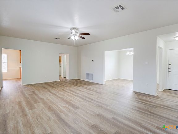3rd image of 24 McFaddan Ln
