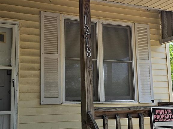 2nd image of 1218 Gordon St