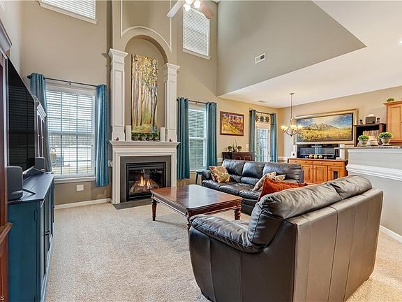 5th image of 4260 Glenmore Creek Dr