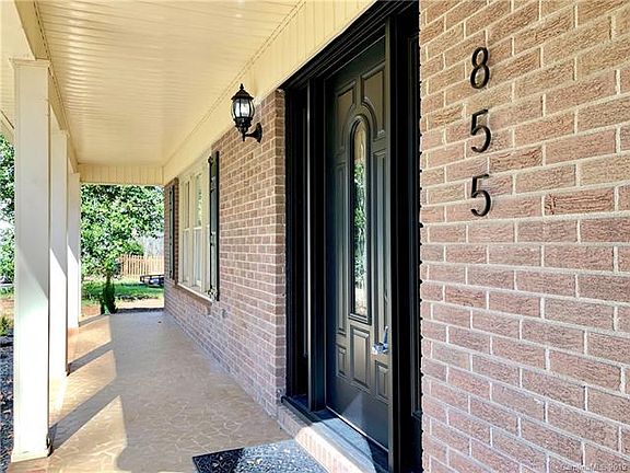 5th image of 855 Meadowlark Dr