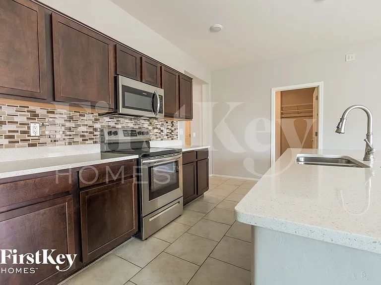12386 W Reyher Farms Loop — Photo 4