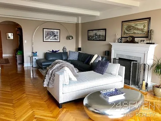 Rented by 24 7 NYC Realty Inc. | media 22