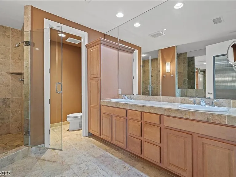 360 E Desert Inn Rd #407 — Photo 25