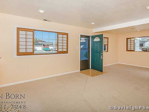 5th image of 203 Hiller St
