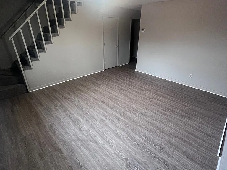 2-105 S Fleming St #2 — Photo 6