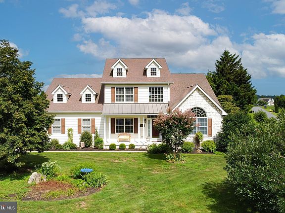 3rd image of 24963 Prestwick Dr