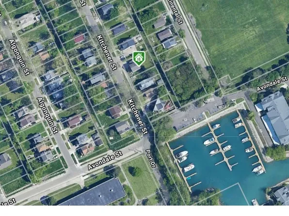 450 Kitchener St, Detroit, MI 48215