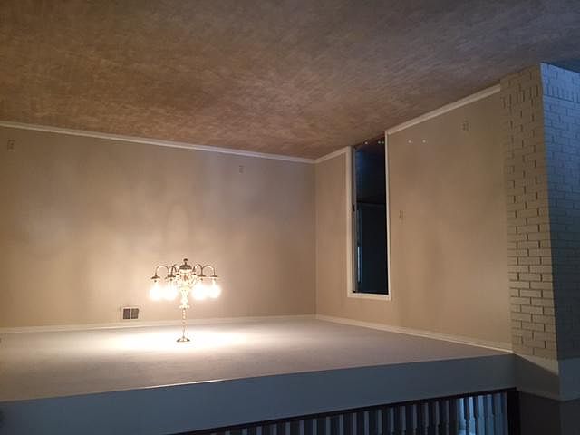 2nd image of 2875 Cromwell Dr