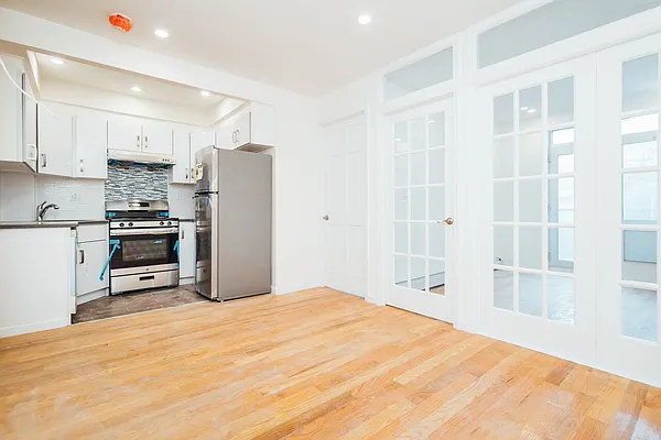 Rented by Nooklyn NYC LLC | media 36