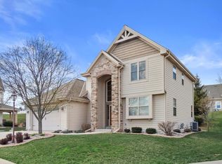 1691 Deer Trl, Waukesha, WI 53189