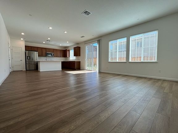 5th image of 616 Pipa Ln