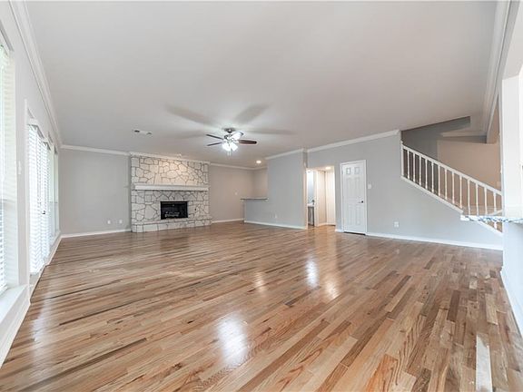 2nd image of 5915 Spring Hill Dr
