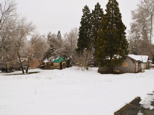 106 N West St, Yreka, CA 96097