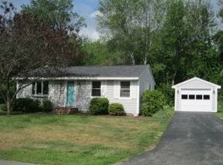 1 Quinlan Ln, Hampton, NH 03842