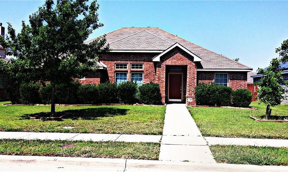 1st image of 2023 Woodmere Dr