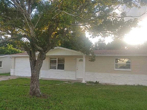 2nd image of 12903 Kings Manor Ave