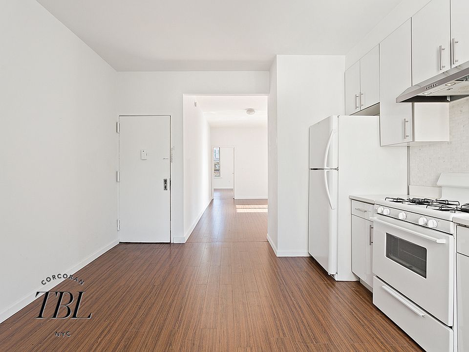 1st image of 11-22 47th Ave #2L