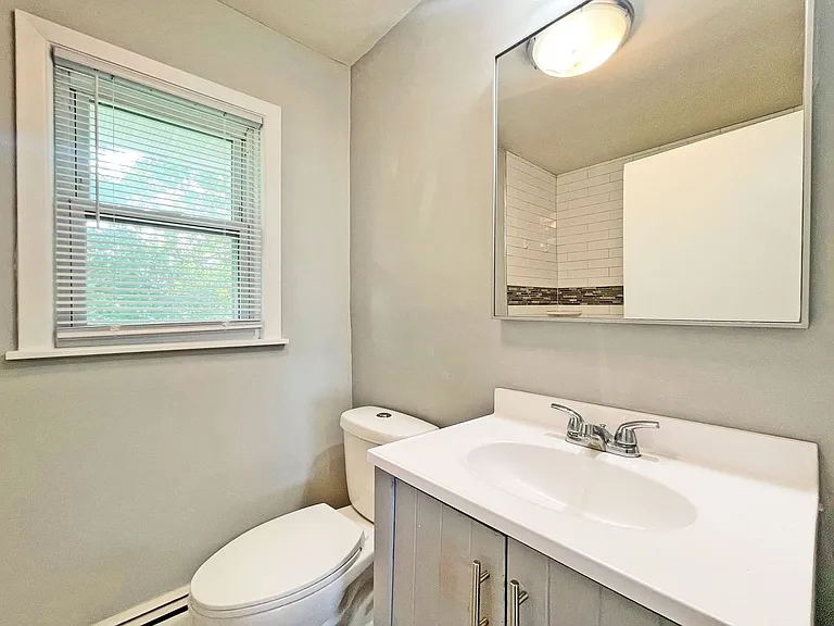 7515 Cloman Way — Photo 11