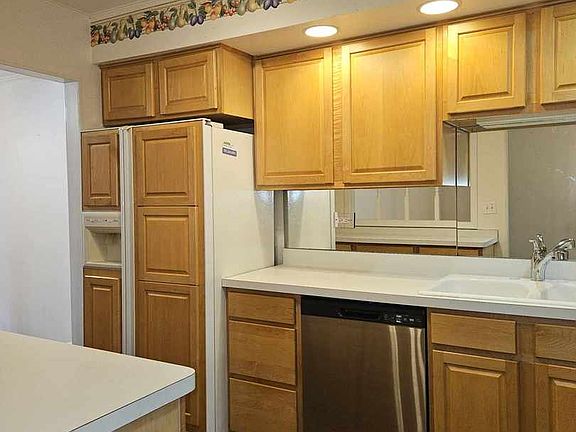 4th image of 7401 Blackburn Ave APT 101