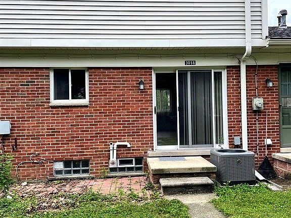 2nd image of 3056 Wolverine Dr