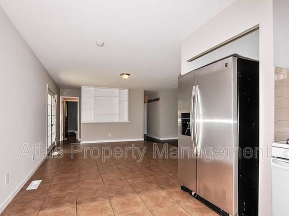 4th image of 1861 Schulte Hill Dr