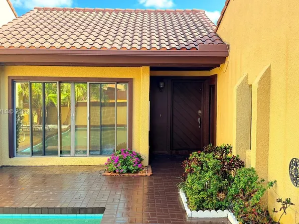 20331 NE 10th Ct, Miami, FL 33179