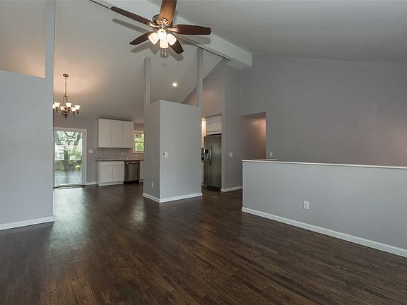 4th image of 2919 Falcon Ave