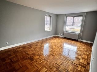 192-45 71st Cres APT 3B, Fresh Meadows, NY 11365