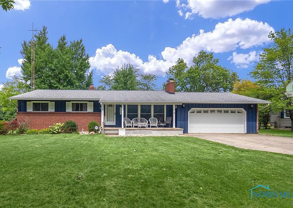 1st image of 614 Valley Dr