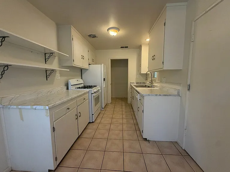 10528 Dolecetto Dr — Photo 24