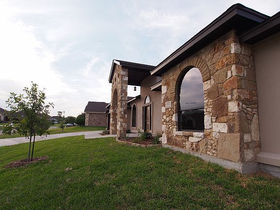 4th image of 217 Black Walnut Ct