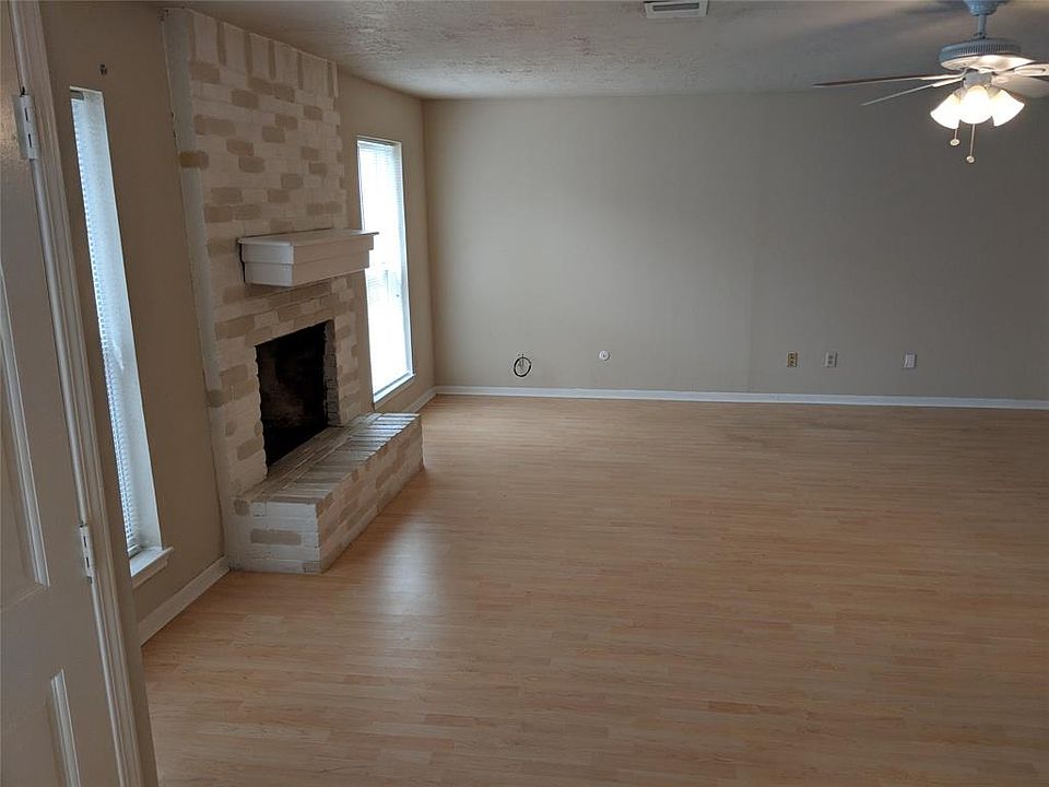 1st image of 4003 Rushcroft Dr
