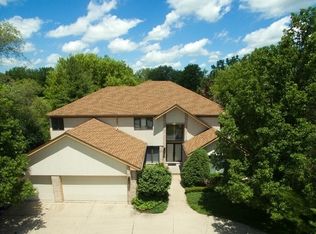 2982 Techny Rd, Northbrook, IL 60062