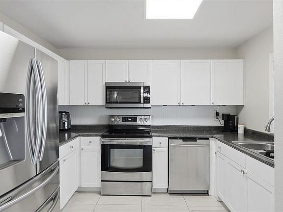 3rd image of 3783 Pompano Dr SE APT B