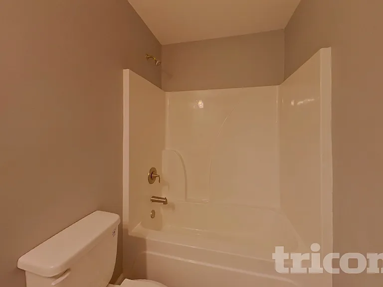 1562 Pressley Ln — Photo 16