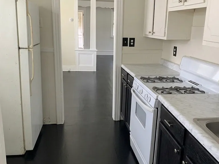 1857 Darwin Ave SW — Photo 3