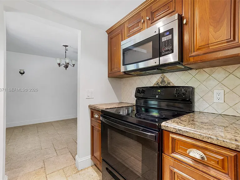 920 Aguero Ave — Photo 20