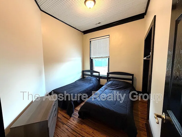 523 E Broad St #C — Photo 13