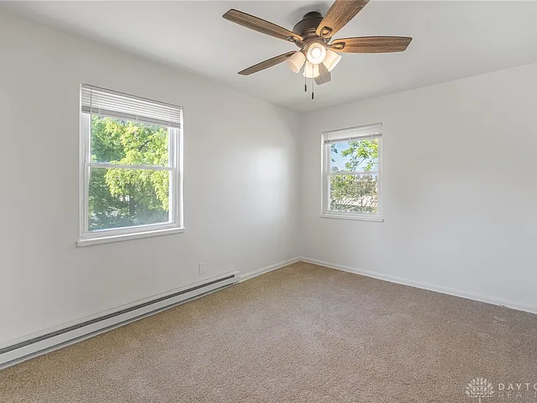 1588 Glenbeck Ave #C — Photo 9