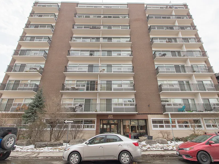 420 Gilmour St — Photo 2