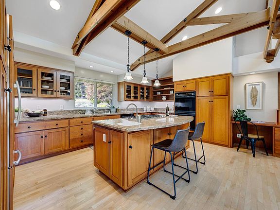 3rd image of 4048 El Molino Lane